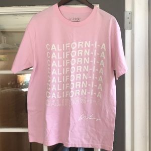 Men’s pink t-shirt by Wavy